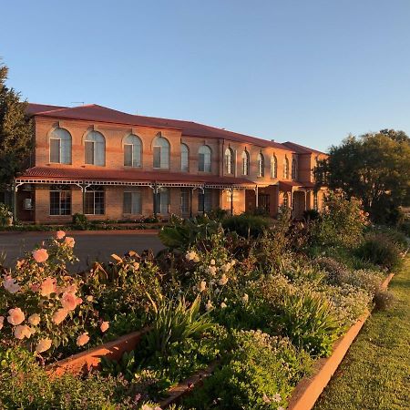 Heritage Motor Inn Goulburn Luaran gambar