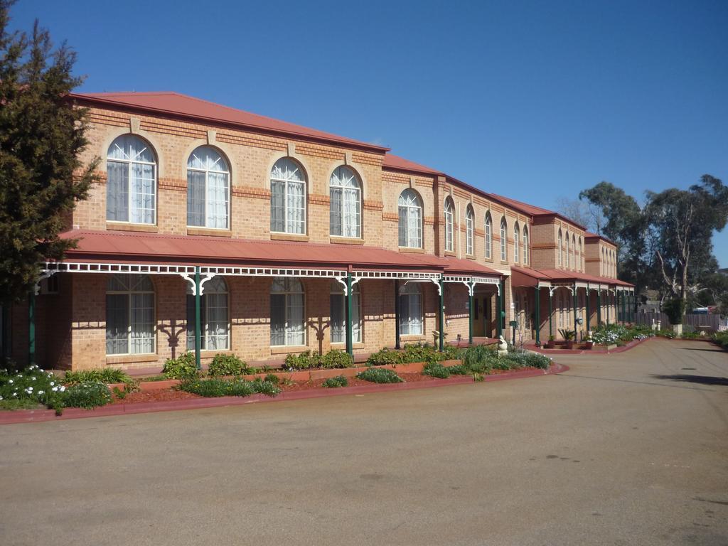 Heritage Motor Inn Goulburn Luaran gambar